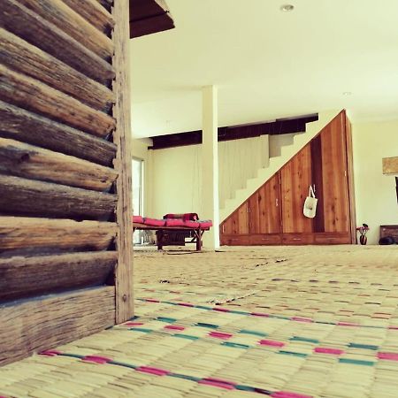 Vanpila Savannakhet Exterior foto
